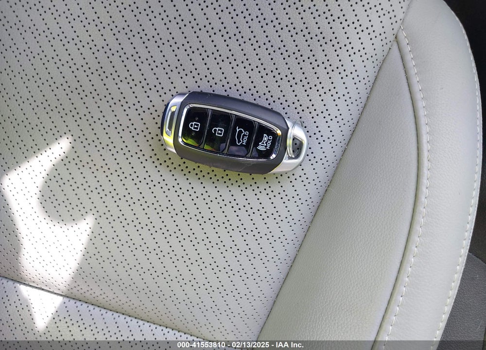 2021 HYUNDAI KONA LIMITED VIN: KM8K33A56MU662901