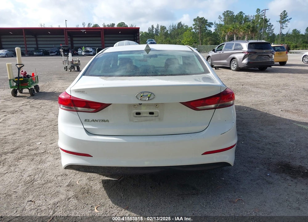2017 HYUNDAI ELANTRA VIN: 5NPD84LFXHH076728