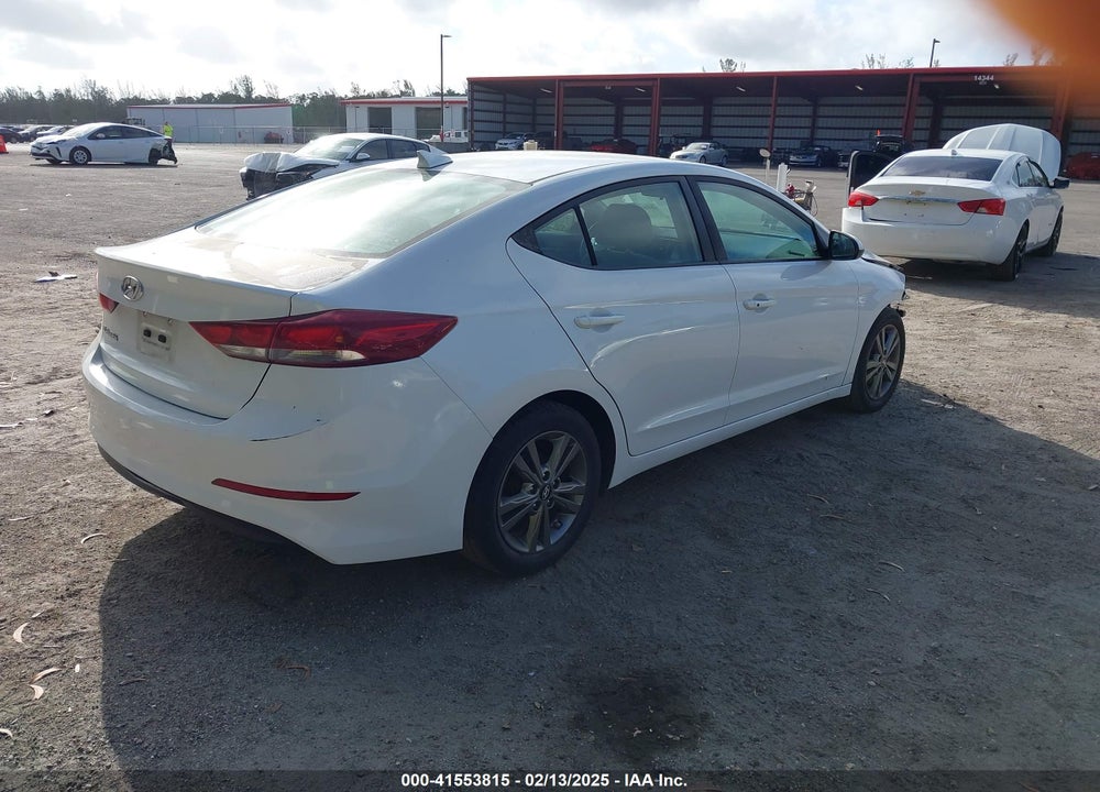 2017 HYUNDAI ELANTRA VIN: 5NPD84LFXHH076728