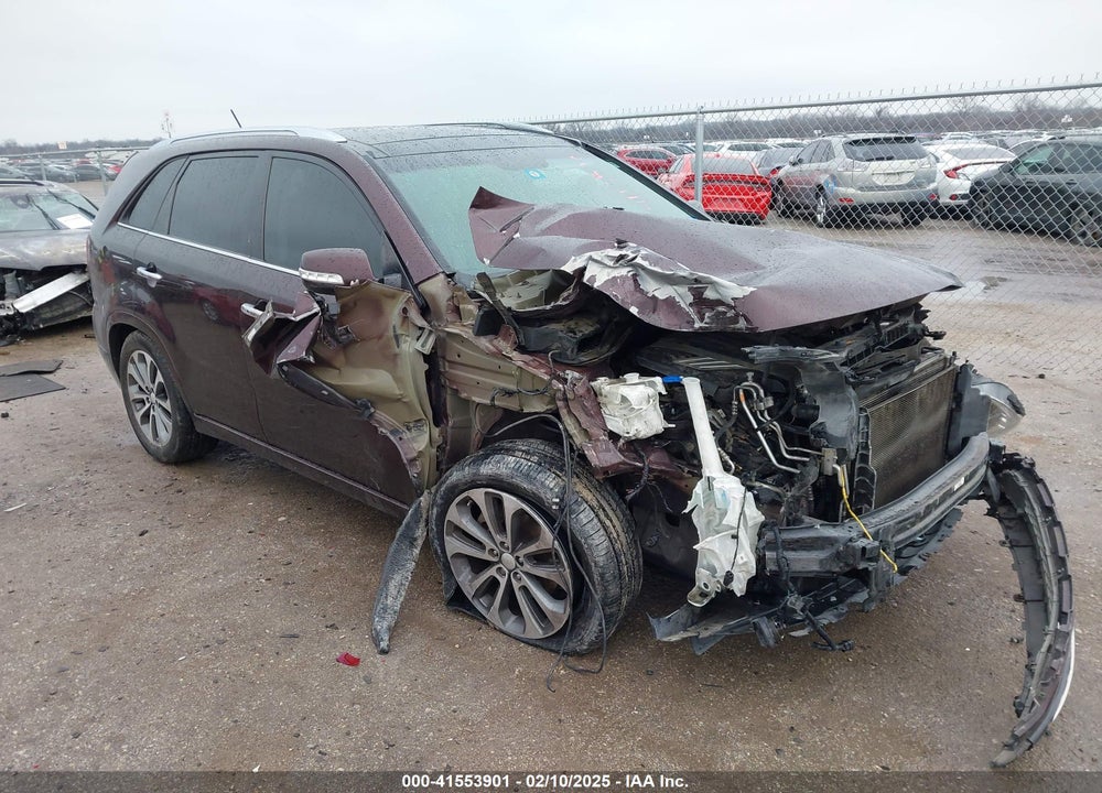 2014 KIA SORENTO SX VIN: 5XYKW4A75EG453901