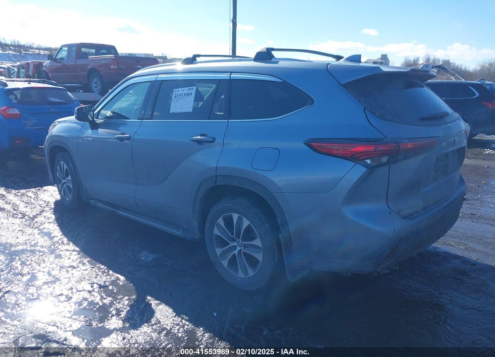 2021 TOYOTA HIGHLANDER HYBRID XLE VIN: 5TDGBRCH4MS056010