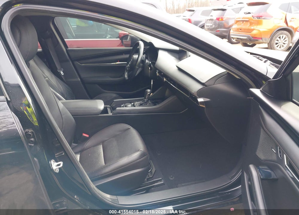2019 MAZD 3 SEDAN FWD W/PREMIU VIN: 3MZBPAEM5KM104910