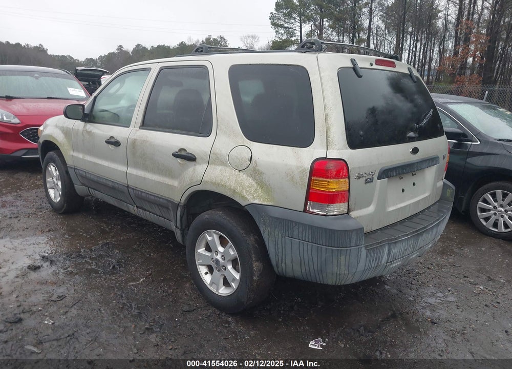 2005 FORD ESCAPE XLT VIN: 1FMYU93125KC70497
