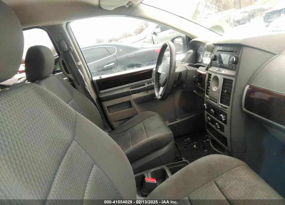 2010 CHRYSLER TOWN & COUNTRY TOURING VIN: 2A4RR5D10AR142668