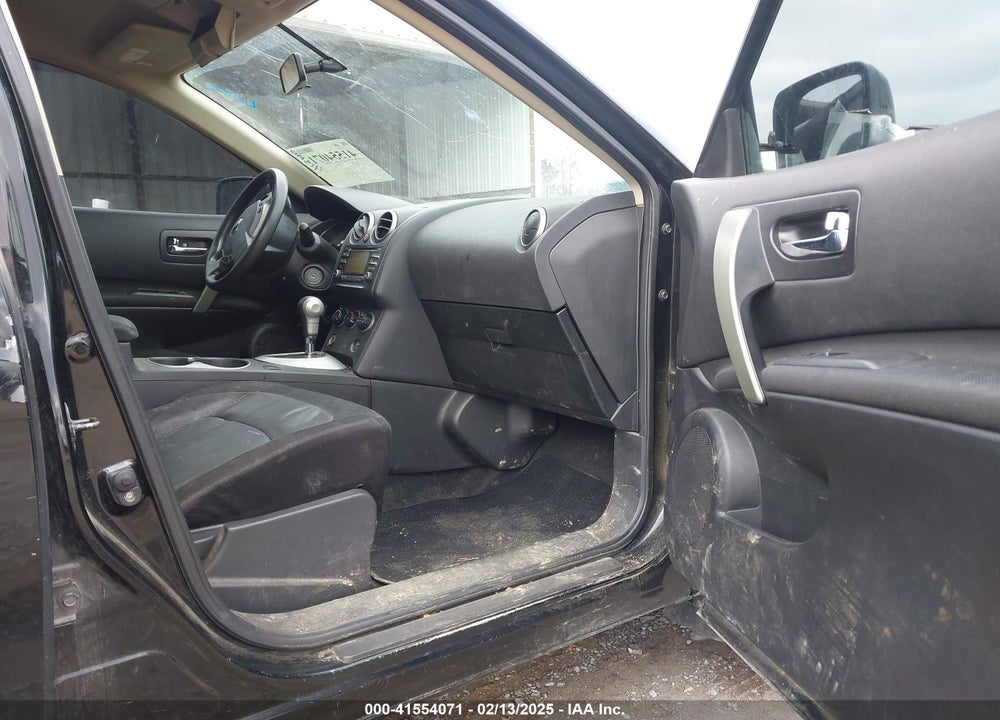 2013 NISSAN ROGUE S VIN: JN8AS5MT0DW527754