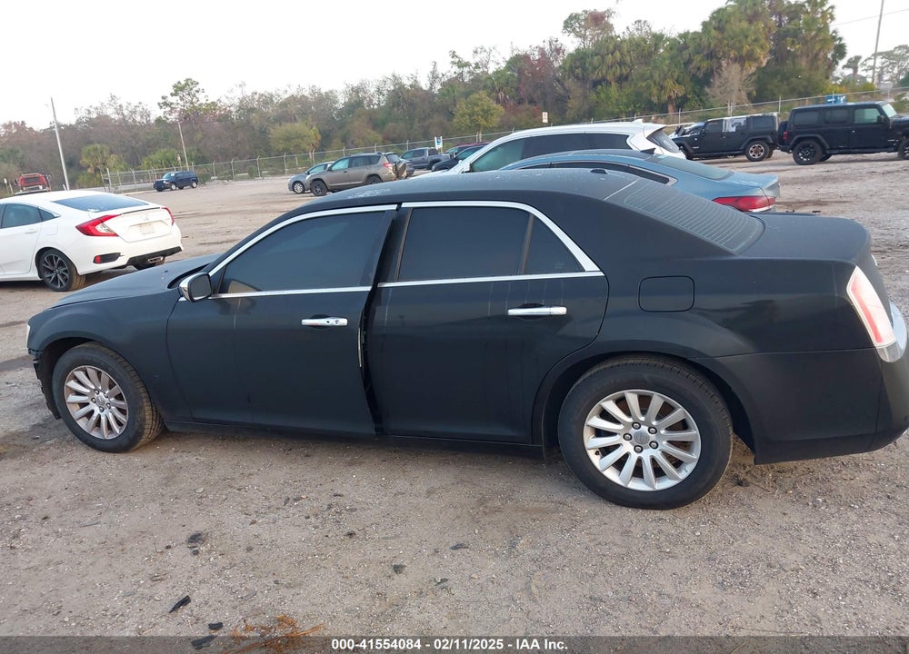 2014 CHRYSLER 300 VIN: 2C3CCAAG2EH375322