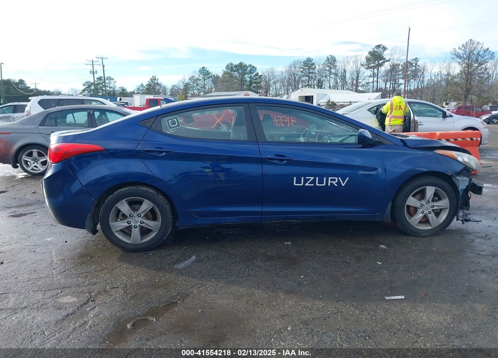 2013 HYUNDAI ELANTRA VIN: KMHDH4AEXDU706897