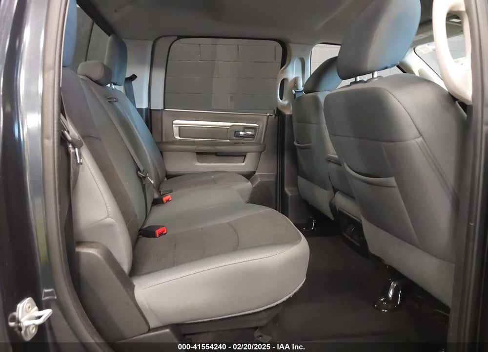 2015 RAM 1500 VIN: 1C6RR7TT1FS610473