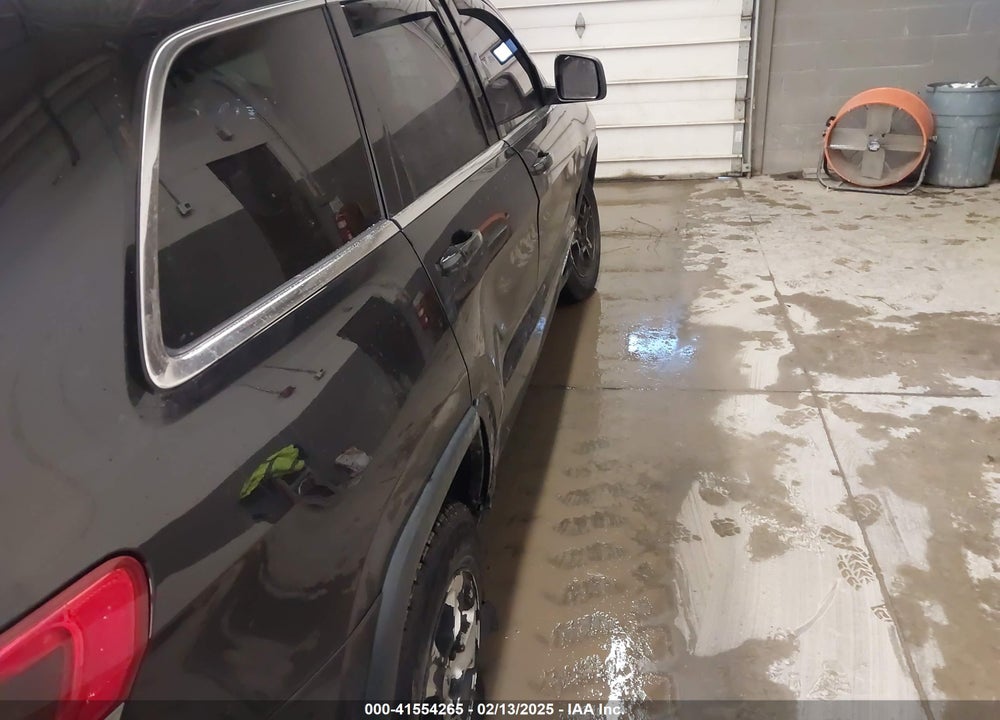 2015 JEEP GRAND CHEROKEE LAREDO VIN: 1C4RJFAG6FC905823