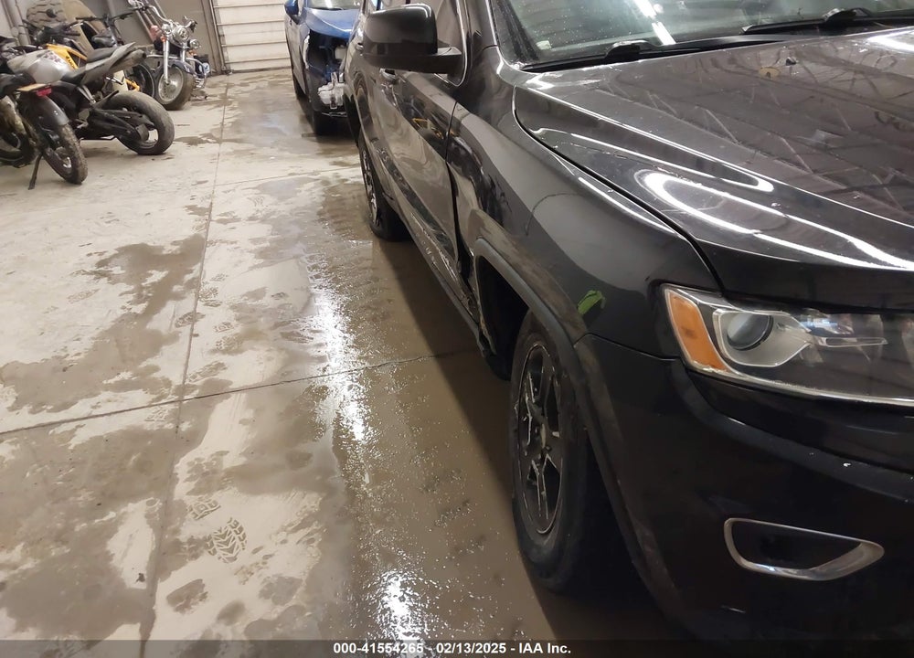 2015 JEEP GRAND CHEROKEE LAREDO VIN: 1C4RJFAG6FC905823