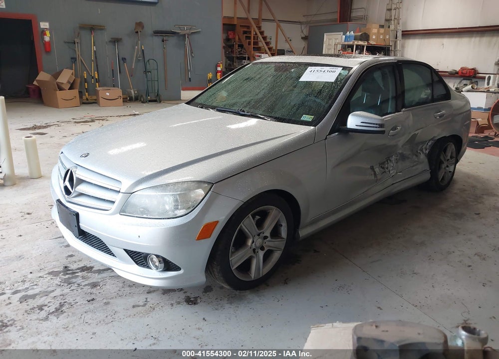2010 MERCEDES-BENZ C VIN: WDDGF8BB8AR109402
