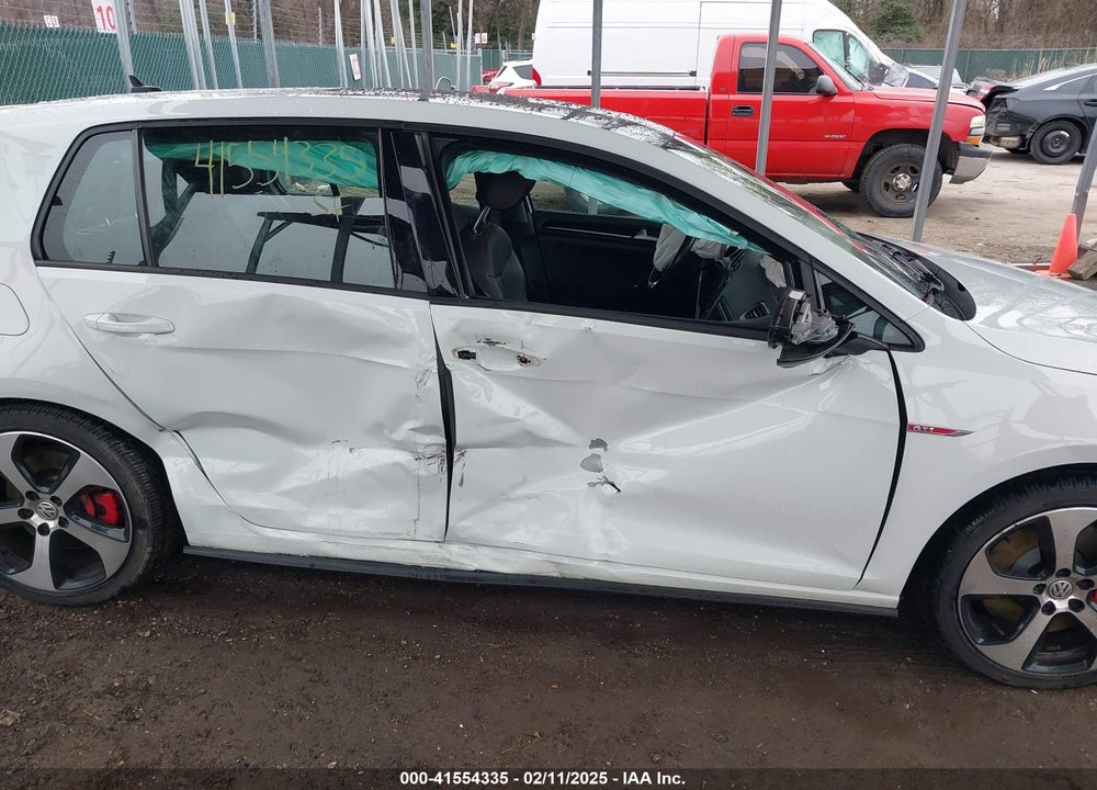 2017 VOLKSWAGEN GOLF GTI VIN: 3VW447AU7HM013799