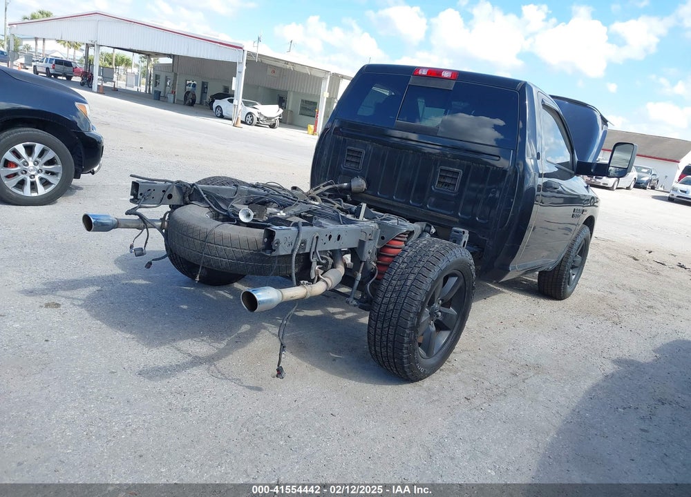 2016 RAM 1500 VIN: 3C6JR6AT2GG153854
