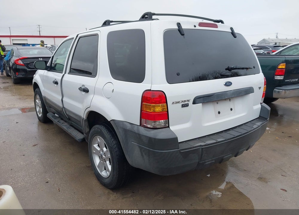 2005 FORD ESCAPE XLT VIN: 1FMYU03195KB32483