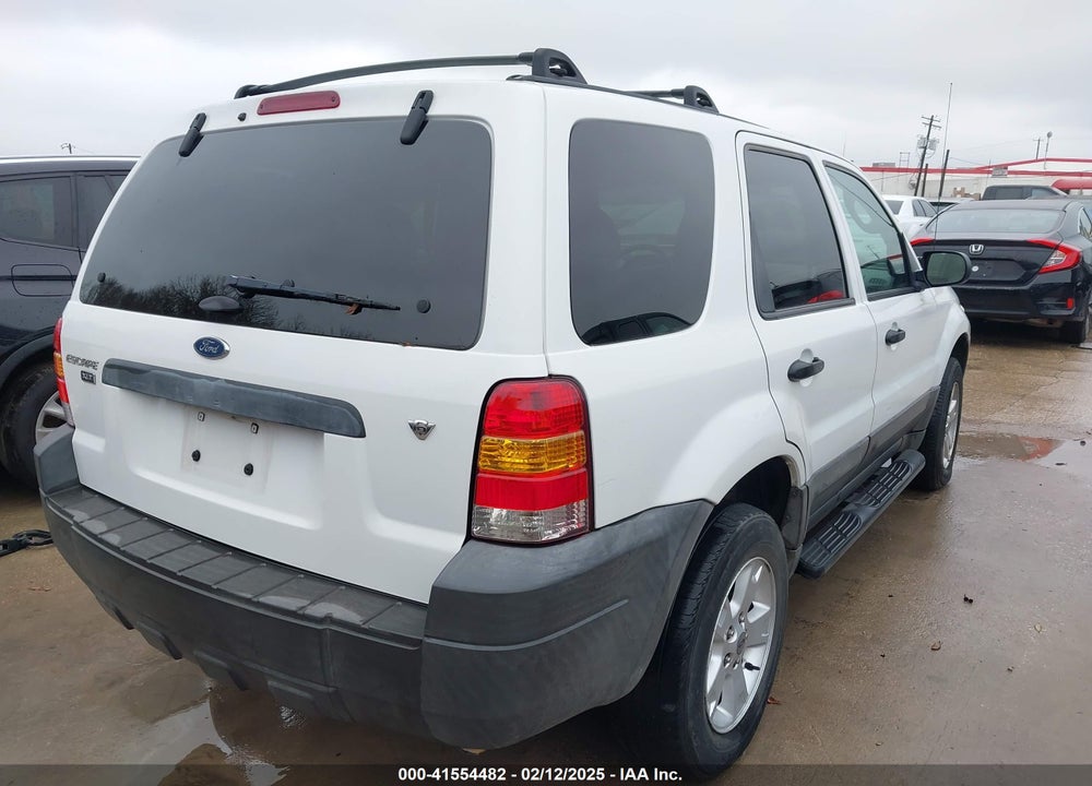2005 FORD ESCAPE XLT VIN: 1FMYU03195KB32483