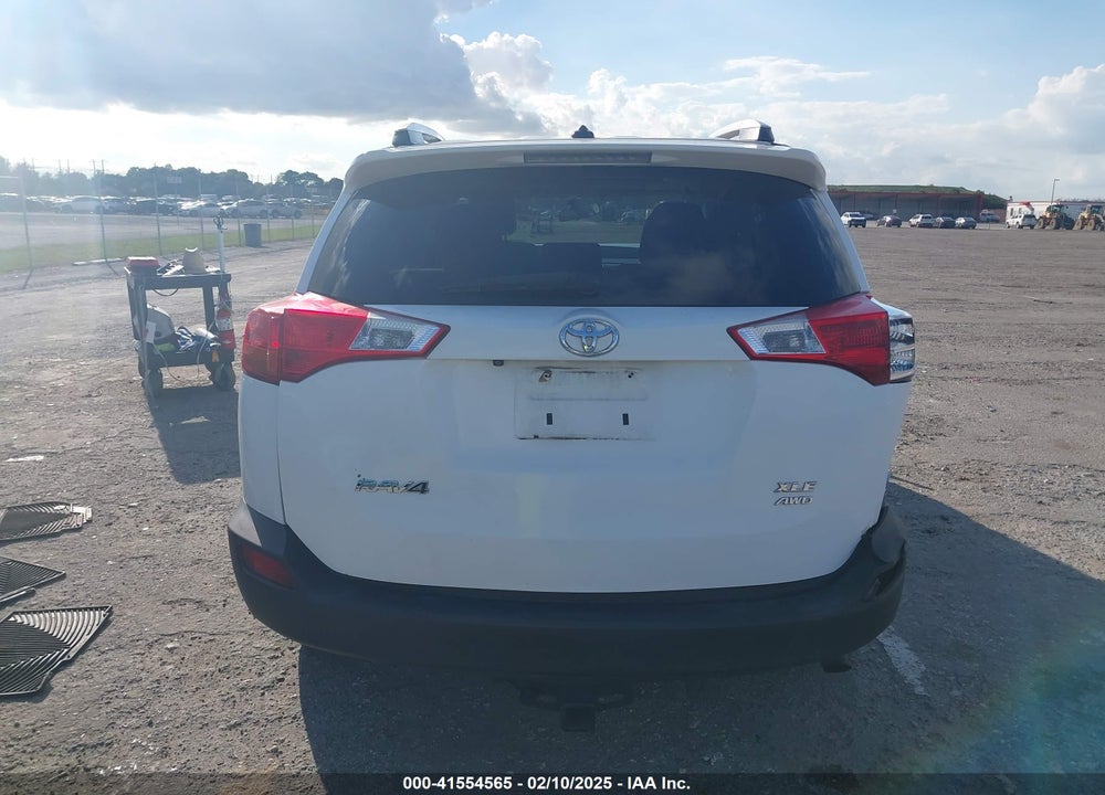 2015 TOYOTA RAV4 VIN: 2T3RFREV9FW297837
