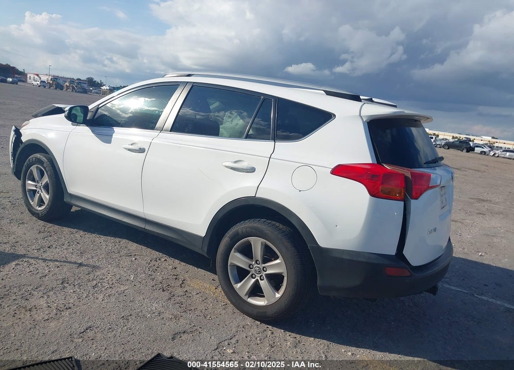2015 TOYOTA RAV4 VIN: 2T3RFREV9FW297837