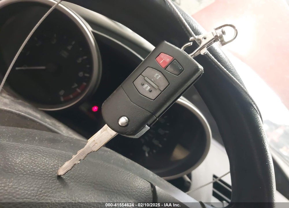2011 MAZDA MAZDA3 VIN: JM1BL1VF3B1383934