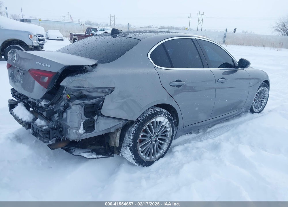 2018 ALFA ROMEO GIULIA VIN: ZARFAEEN9J7572658