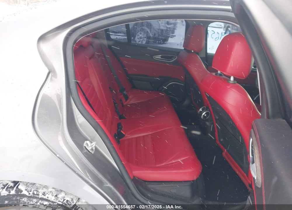 2018 ALFA ROMEO GIULIA VIN: ZARFAEEN9J7572658
