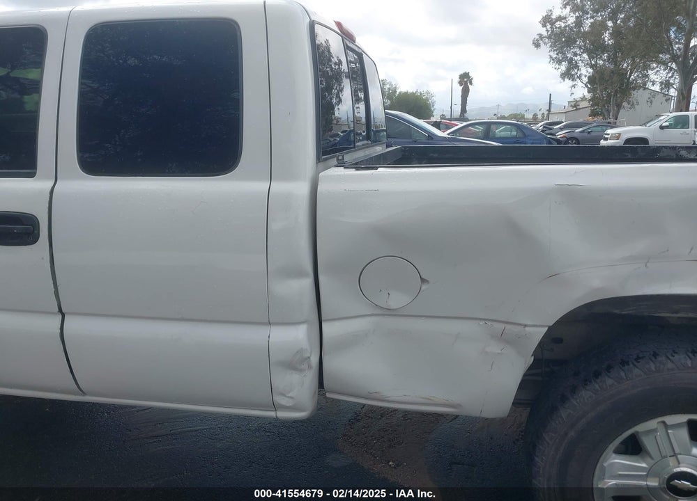 2004 CHEVROLET SILVERADO 1500 LS VIN: 1GCEK19T14E108929