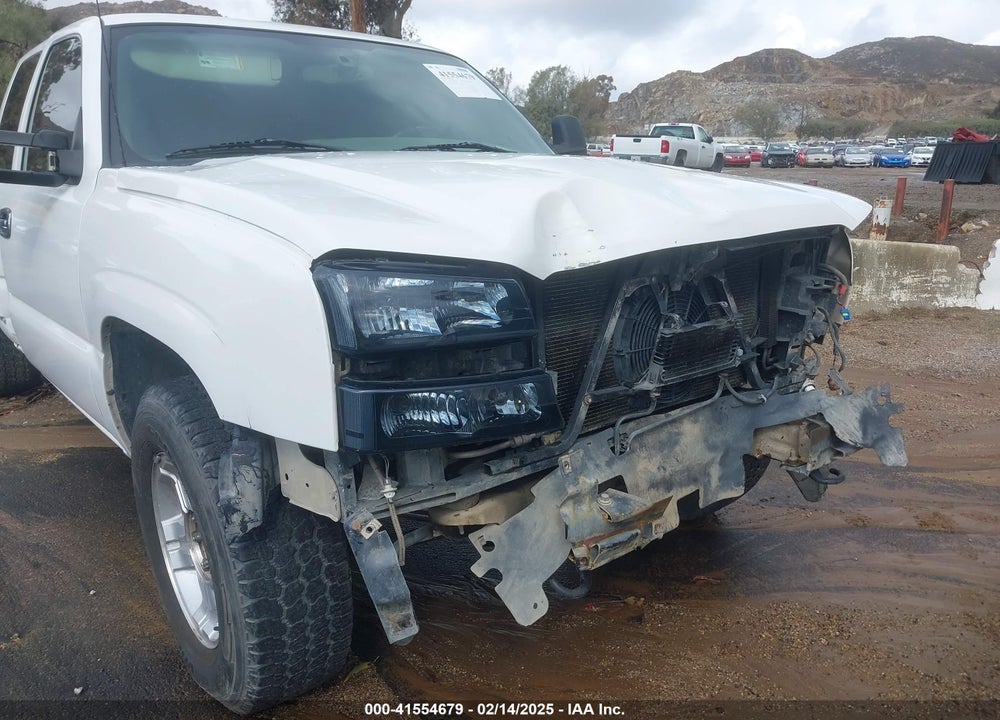 2004 CHEVROLET SILVERADO 1500 LS VIN: 1GCEK19T14E108929