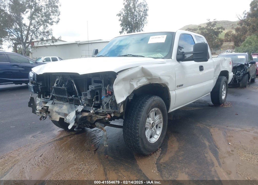 2004 CHEVROLET SILVERADO 1500 LS VIN: 1GCEK19T14E108929