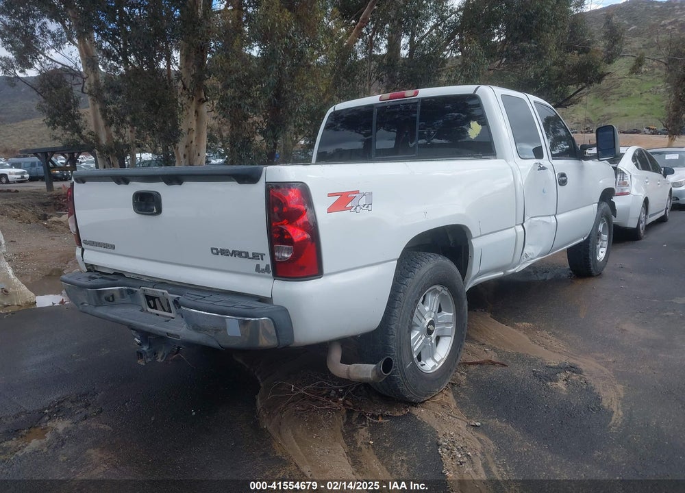 2004 CHEVROLET SILVERADO 1500 LS VIN: 1GCEK19T14E108929