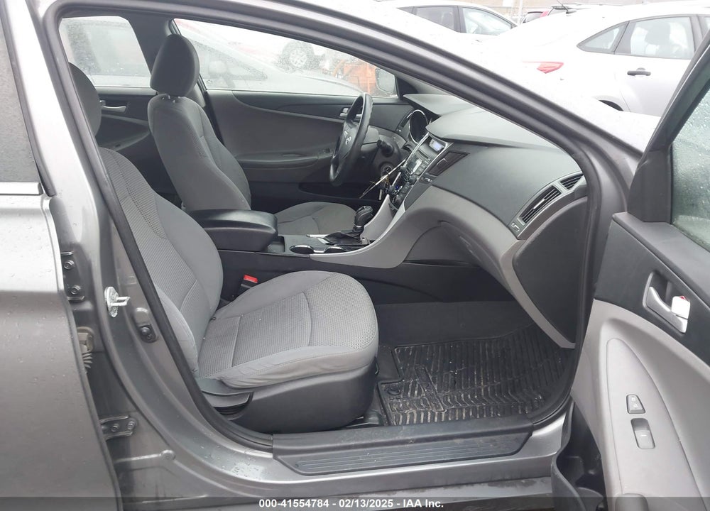 2012 HYUNDAI SONATA GLS VIN: 5NPEB4AC8CH500902