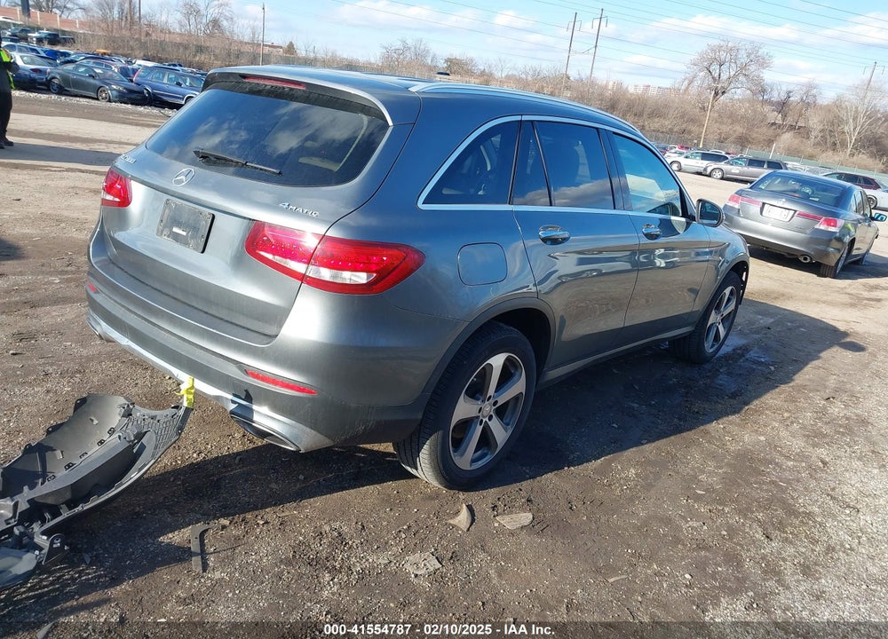 2017 MERCEDES-BENZ GLC 300 4MATIC VIN: WDC0G4KB2HF134156