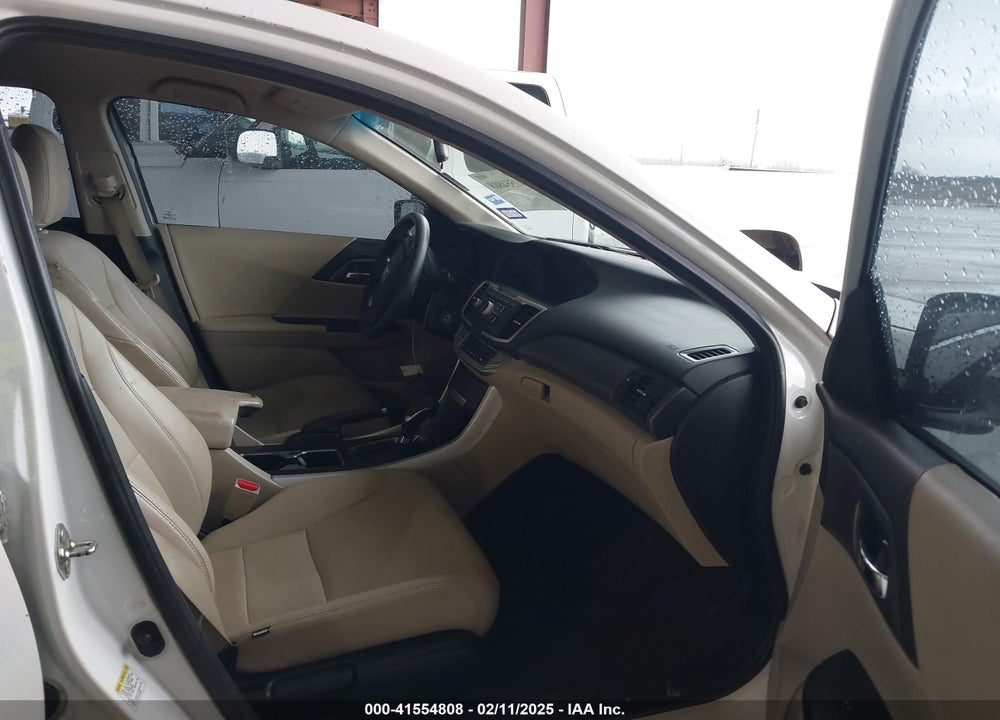 2014 HONDA ACCORD VIN: 1HGCR2F35EA204943