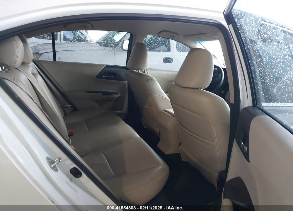 2014 HONDA ACCORD VIN: 1HGCR2F35EA204943