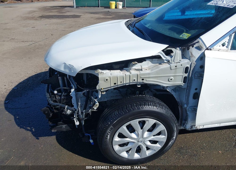 2017 NISSAN ROGUE S VIN: 5N1AT2MV0HC890986