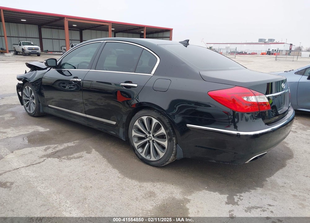 2013 HYUNDAI GENESIS VIN: KMHGC4DH5DU256092