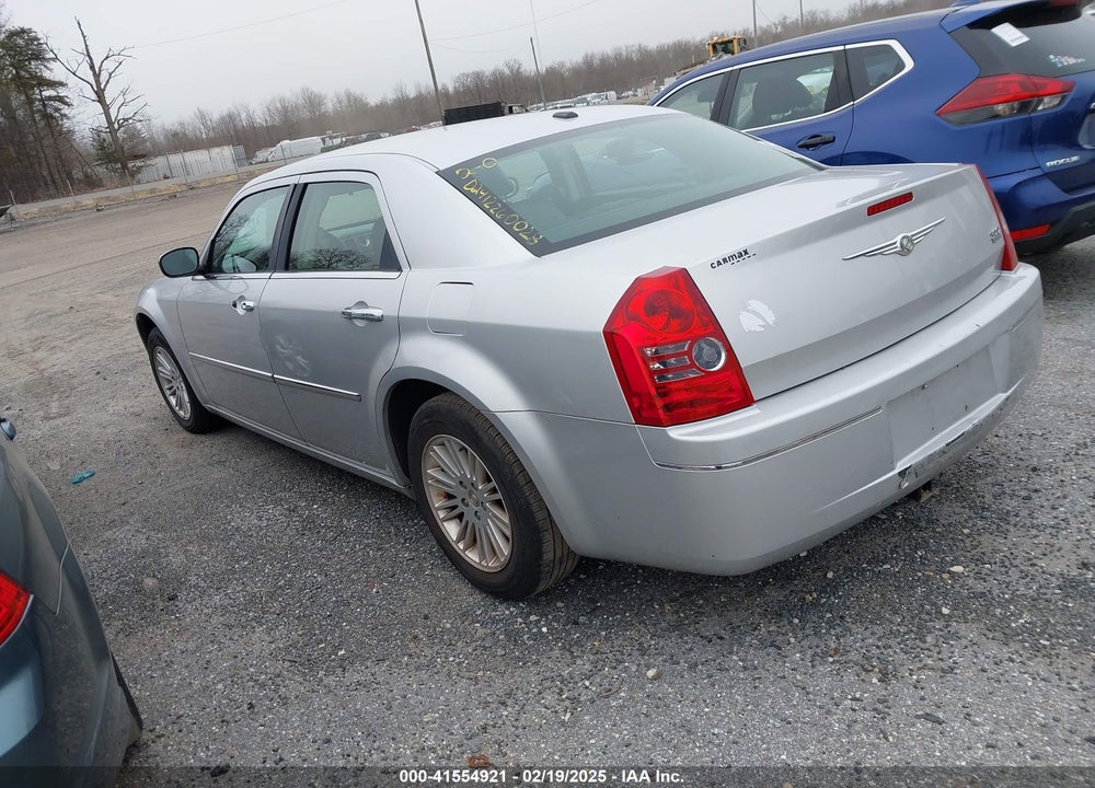 2010 CHRYSLER 300 TOURING/SIGNATURE SERIES/EXECUTIVE SERIES VIN: 2C3CA5CV3AH104515