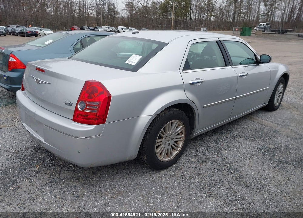 2010 CHRYSLER 300 TOURING/SIGNATURE SERIES/EXECUTIVE SERIES VIN: 2C3CA5CV3AH104515