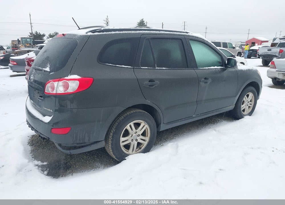 2011 HYUNDAI SANTA FE GLS VIN: 5XYZG3AB2BG056328
