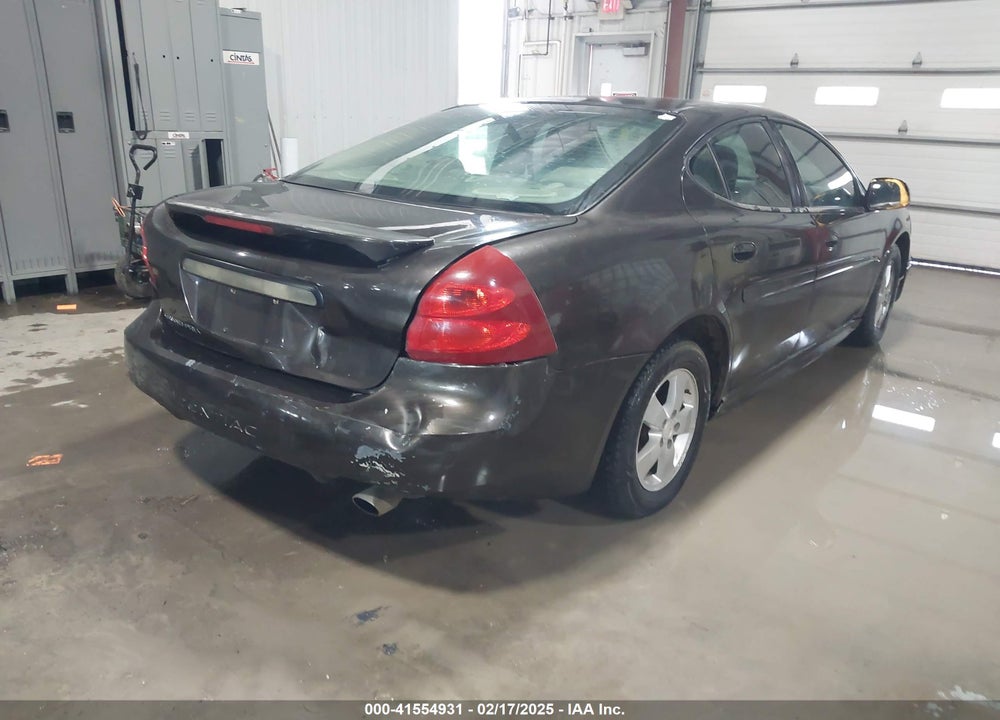 2008 PONTIAC GRAND PRIX VIN: 2G2WP552281141279