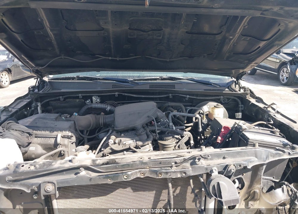 2019 TOYOTA TACOMA SR VIN: 5TFAX5GN8KX155680