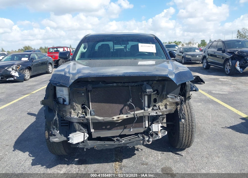 2019 TOYOTA TACOMA SR VIN: 5TFAX5GN8KX155680