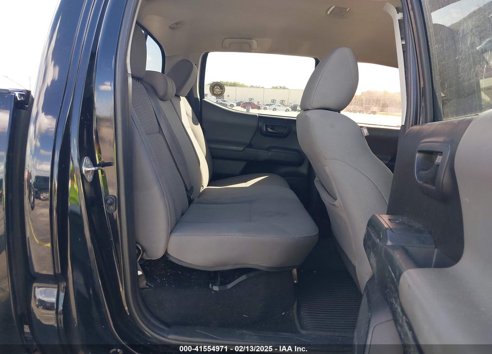 2019 TOYOTA TACOMA SR VIN: 5TFAX5GN8KX155680