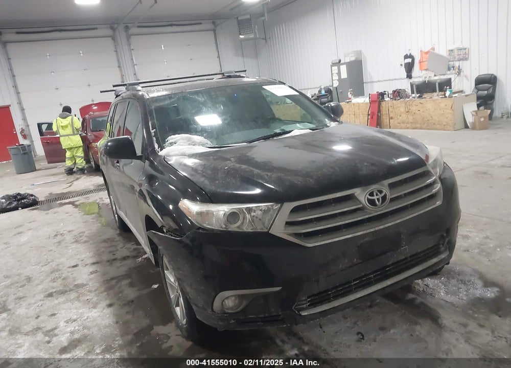 2011 TOYOTA HIGHLANDER SE V6 VIN: 5TDBK3EH6BS062005