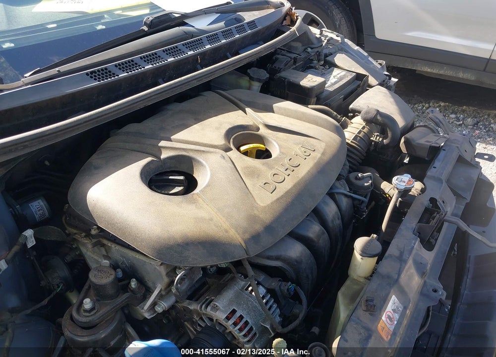 2014 HYUNDAI ELANTRA VIN: 5NPDH4AE5EH482146