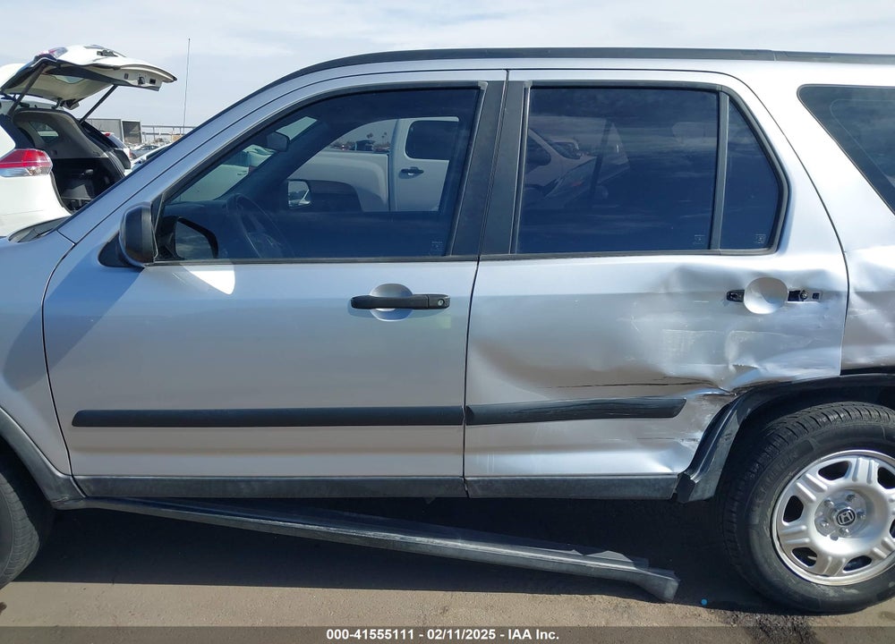 2005 HONDA CR-V LX VIN: JHLRD68515C000600