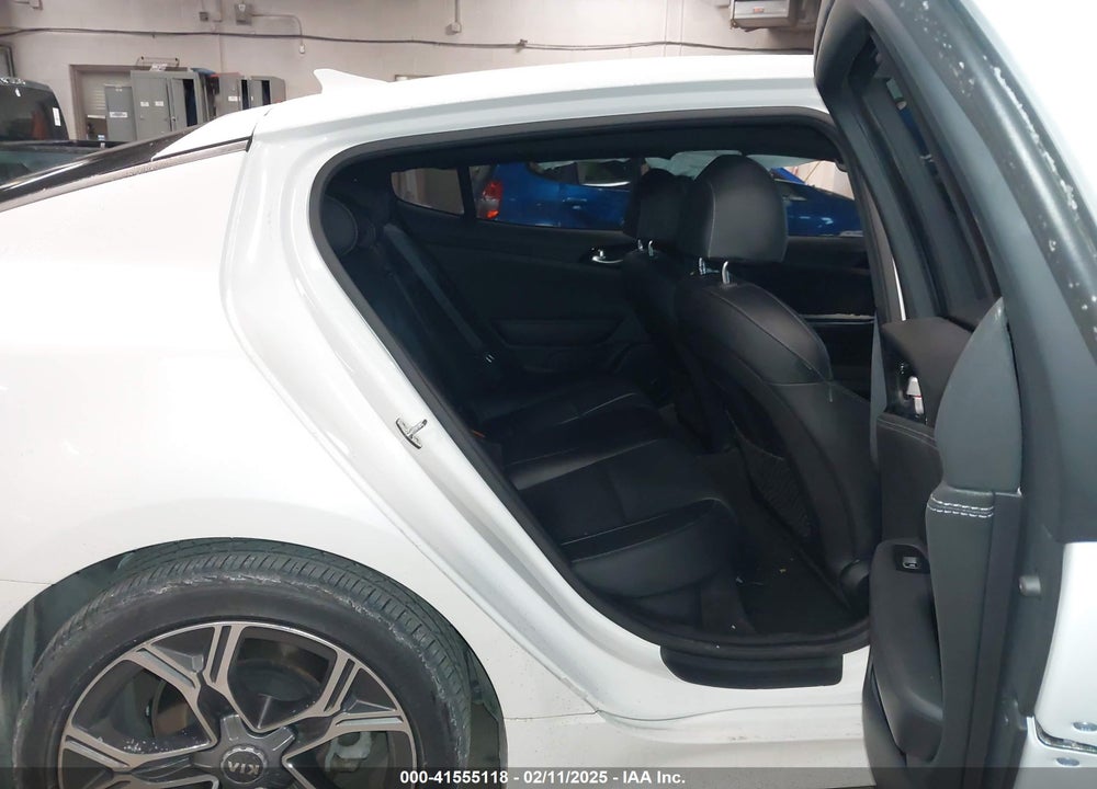 2021 KIA STINGER VIN: KNAE15LA5M6087950