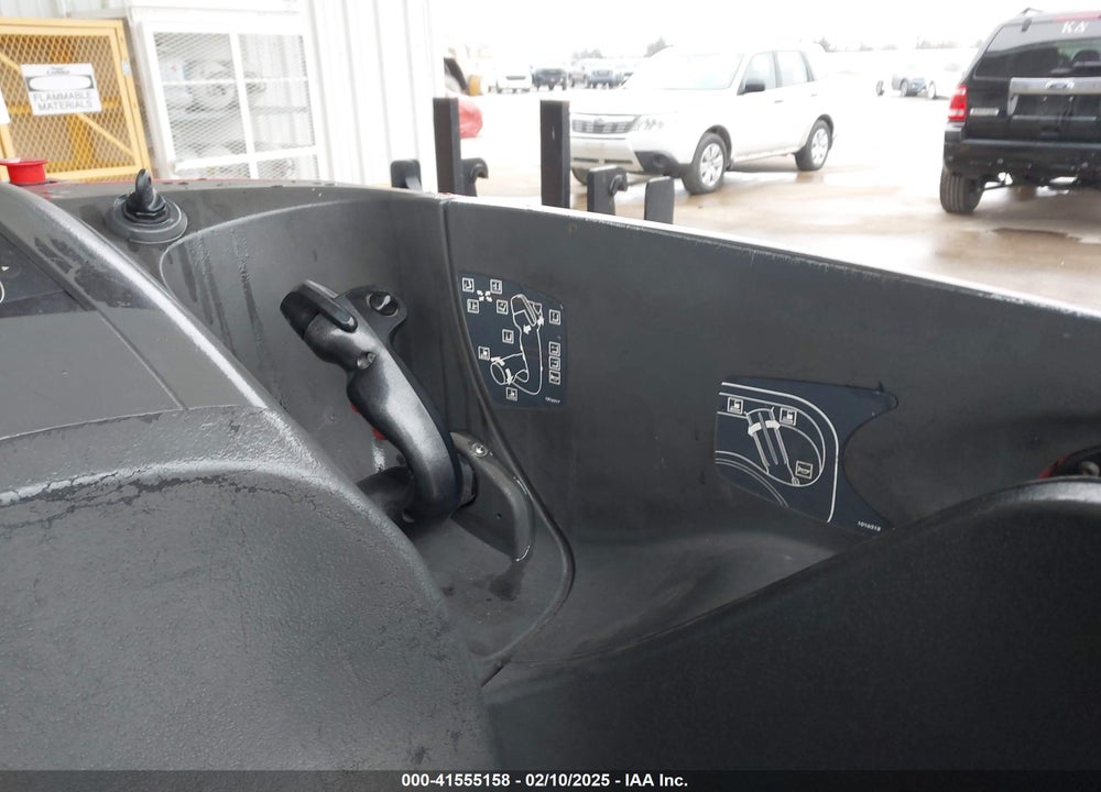 2011 RAYMOND 7400 VIN: 740-11-CB24588