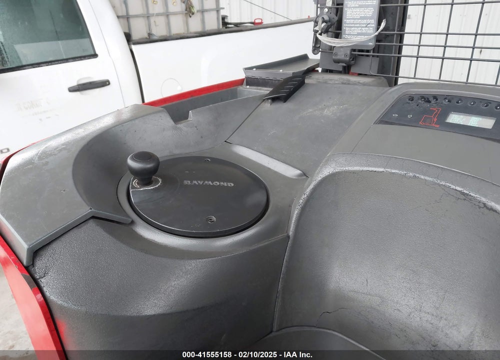 2011 RAYMOND 7400 VIN: 740-11-CB24588