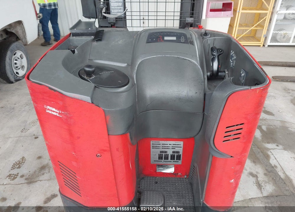 2011 RAYMOND 7400 VIN: 740-11-CB24588