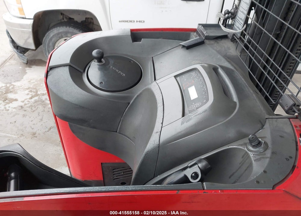 2011 RAYMOND 7400 VIN: 740-11-CB24588
