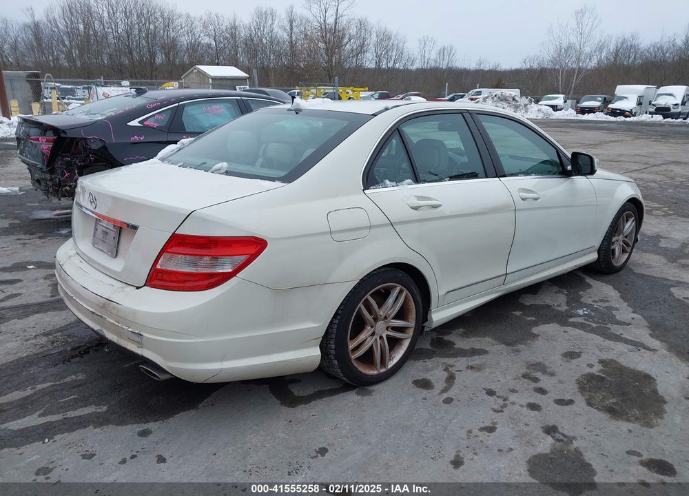 2009 MERCEDES-BENZ C 300 VIN: WDDGF54X09F231370